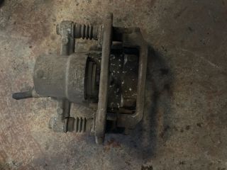 bontott TOYOTA AVENSIS T25 Jobb hátsó Féknyereg Munkahengerrel