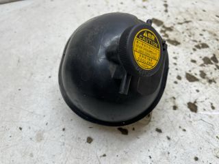 bontott TOYOTA AVENSIS T25 Kiegyenlítő Tartály