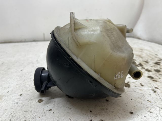 bontott TOYOTA AVENSIS T25 Kiegyenlítő Tartály