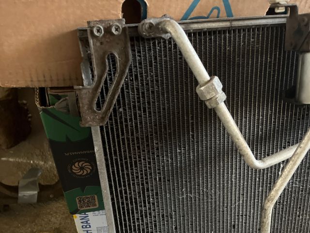 bontott TOYOTA AVENSIS T25 Klímahűtő Radiátor