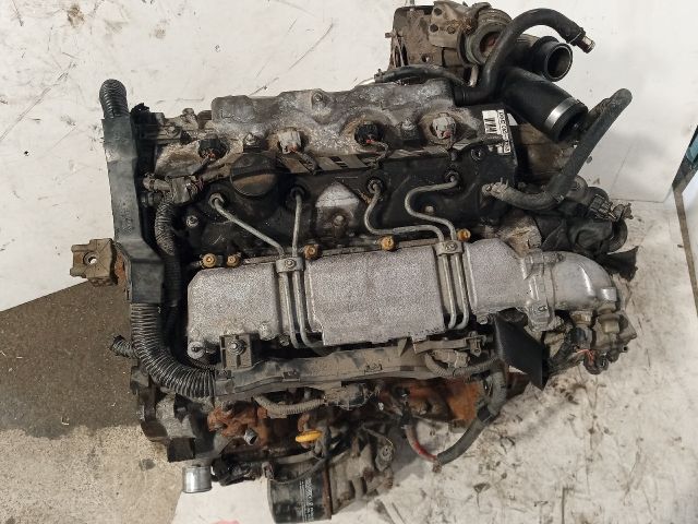 bontott TOYOTA AVENSIS T25 Komplett Motor (Segédberendezésekkel)