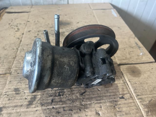 bontott TOYOTA AVENSIS T25 Kormányszervó Motor (Hidraulikus)