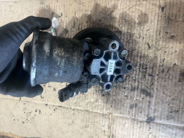 bontott TOYOTA AVENSIS T25 Kormányszervó Motor (Hidraulikus)