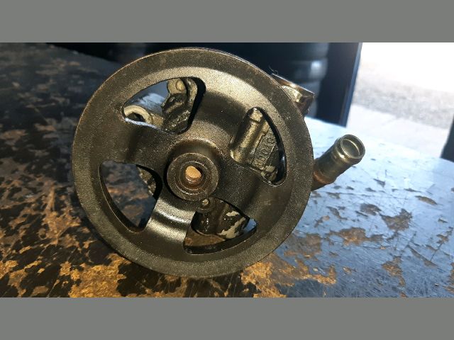 bontott TOYOTA AVENSIS T25 Kormányszervó Motor (Hidraulikus)