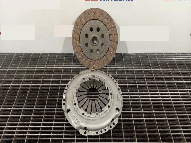 bontott TOYOTA AVENSIS T25 Kuplung Tárcsa