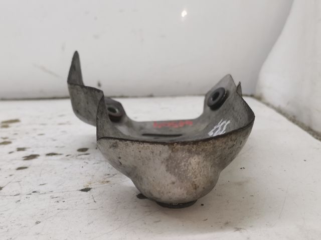 bontott TOYOTA AVENSIS T25 Leömlő Hővédő Lemez