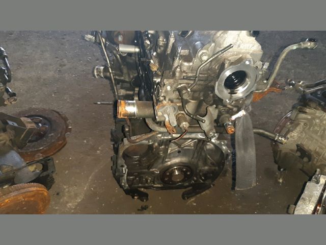 bontott TOYOTA AVENSIS T25 Motor (Fűzött blokk hengerfejjel)