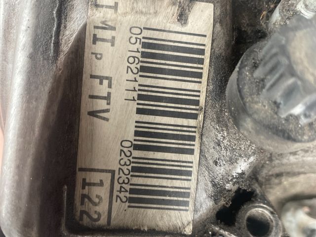 bontott TOYOTA AVENSIS T25 Motor (Fűzött blokk hengerfejjel)