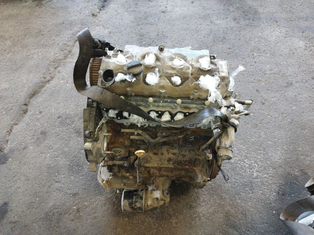 bontott TOYOTA AVENSIS T25 Motor (Fűzött blokk hengerfejjel)