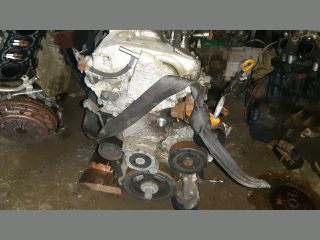 bontott TOYOTA AVENSIS T25 Motor (Fűzött blokk hengerfejjel)