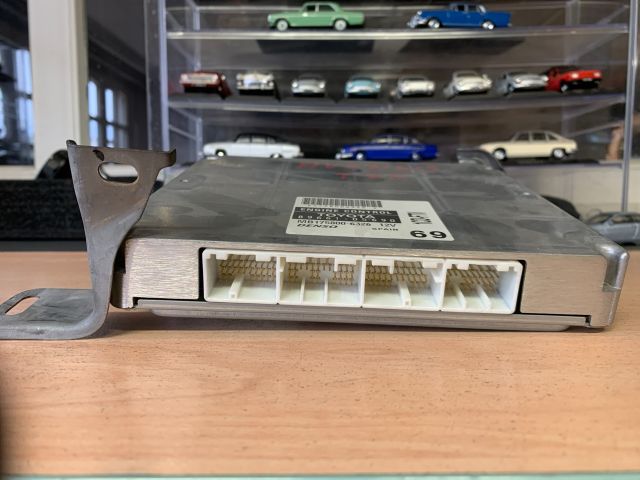 bontott TOYOTA AVENSIS T25 Motorvezérlő