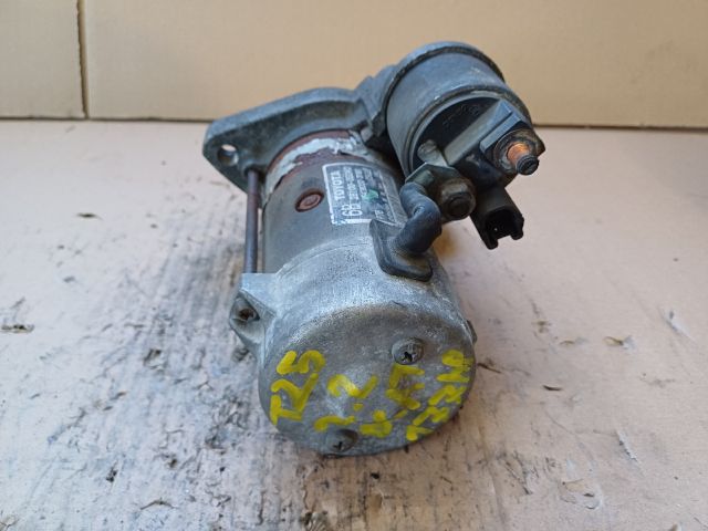 bontott TOYOTA AVENSIS T25 Önindító