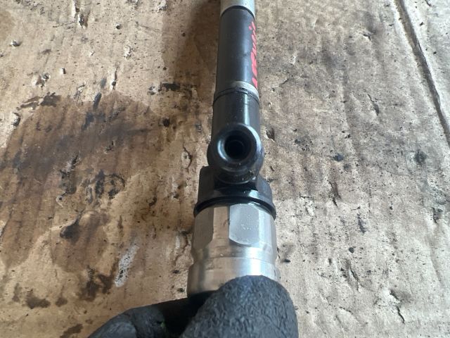 bontott TOYOTA AVENSIS T25 Porlasztó (1 db)