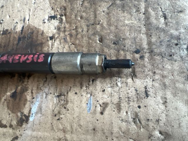 bontott TOYOTA AVENSIS T25 Porlasztó (1 db)