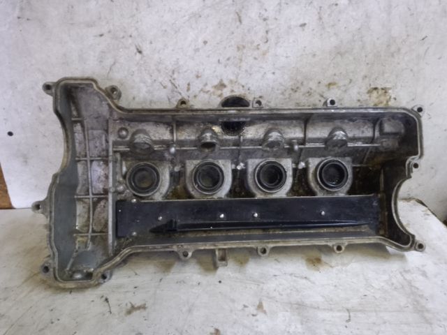 bontott TOYOTA AVENSIS T25 Szelepfedél