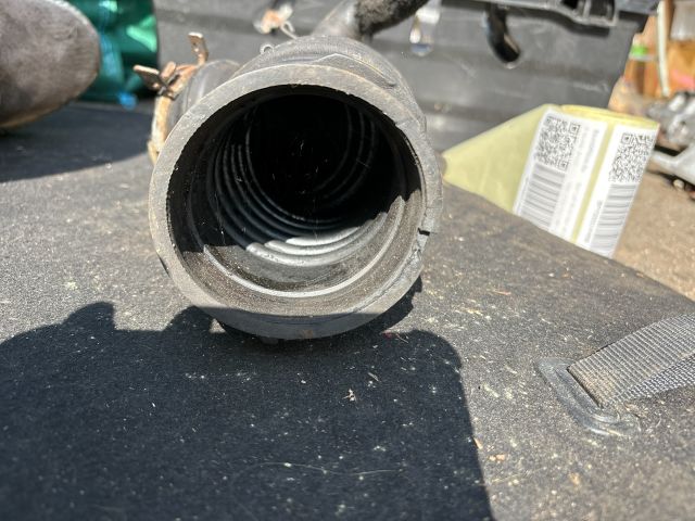 bontott TOYOTA AVENSIS T25 Turbócső