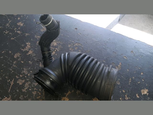 bontott TOYOTA AVENSIS T25 Turbócső