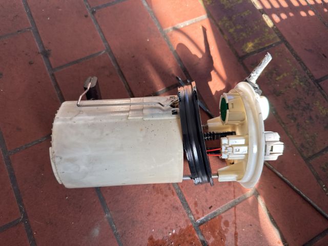 bontott TOYOTA AVENSIS T25 Üzemanyag Szivattyú