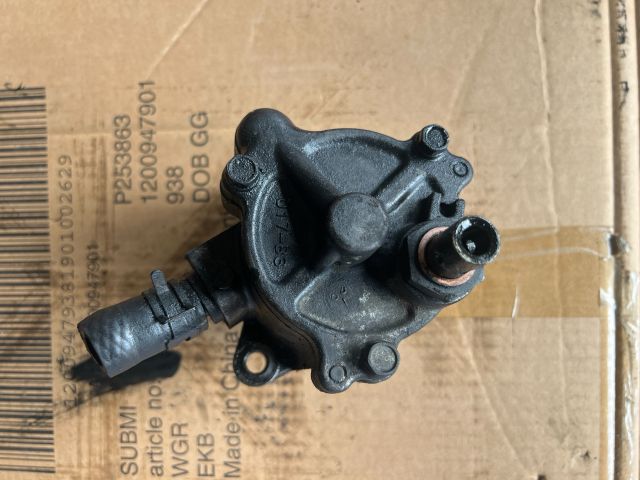 bontott TOYOTA AVENSIS T25 Vákumpumpa