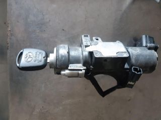 bontott TOYOTA AVENSIS T25 Gyújtáskapcsoló