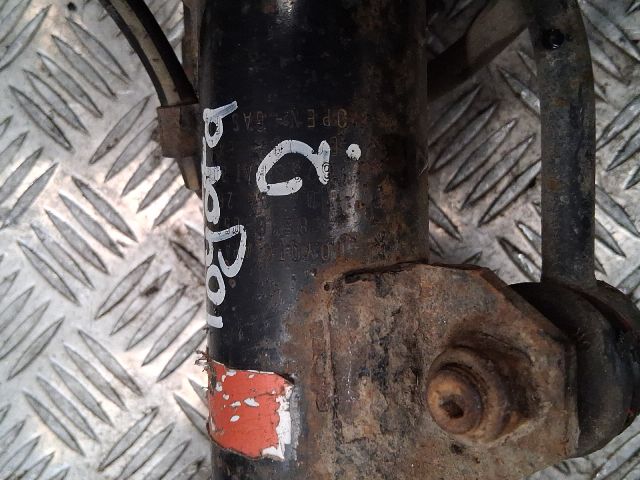 bontott TOYOTA AVENSIS T25 Jobb első Gólyaláb (Lengécsillapító, Rugó)