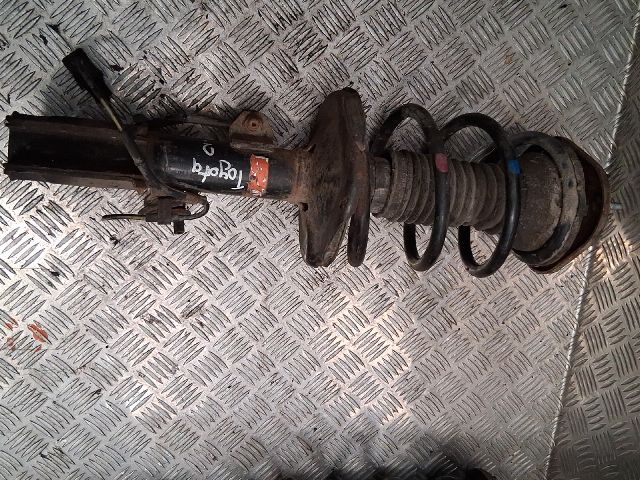 bontott TOYOTA AVENSIS T25 Jobb első Gólyaláb (Lengécsillapító, Rugó)