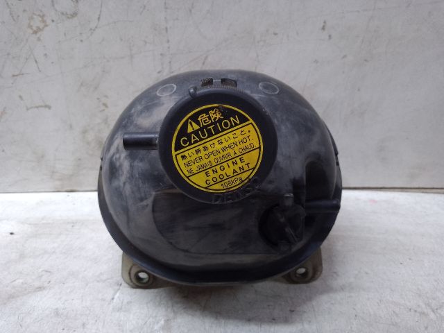 bontott TOYOTA AVENSIS T25 Kiegyenlítő Tartály