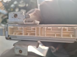 bontott TOYOTA AVENSIS T25 Motorvezérlő