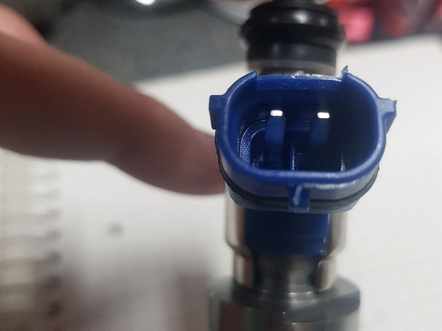 bontott TOYOTA AVENSIS T25 Porlasztó (1 db)