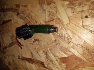 bontott TOYOTA AVENSIS T25 Porlasztó (1 db)