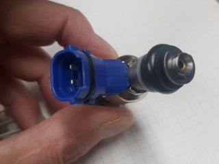 bontott TOYOTA AVENSIS T25 Porlasztó (1 db)