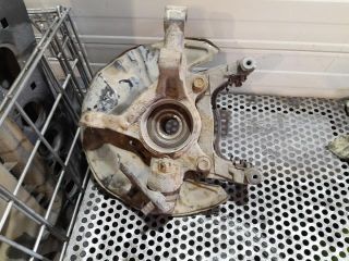 bontott TOYOTA AVENSIS T25 Bal első Csonkállvány