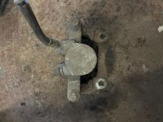 bontott TOYOTA AVENSIS T25 Bal hátsó Féknyereg Munkahengerrel