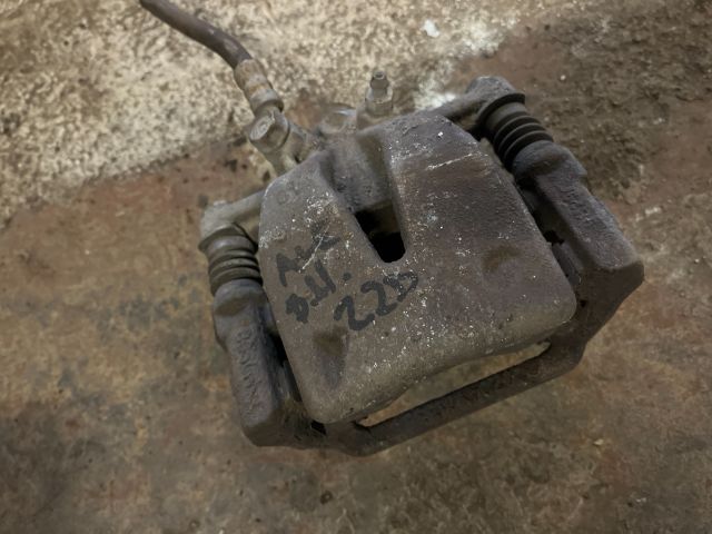 bontott TOYOTA AVENSIS T25 Bal hátsó Féknyereg Munkahengerrel