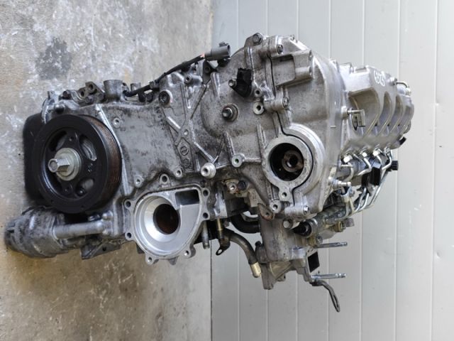 bontott TOYOTA AVENSIS T25 Komplett Motor (Segédberendezésekkel)