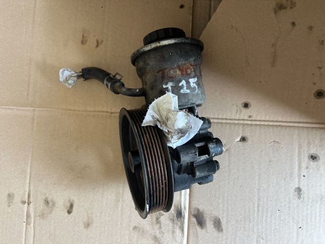 bontott TOYOTA AVENSIS T25 Kormányszervó Motor (Hidraulikus)