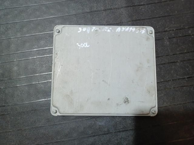 bontott TOYOTA AVENSIS T25 Motorvezérlő