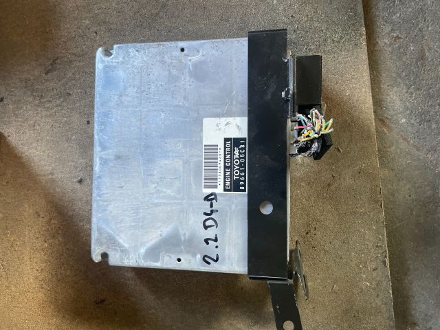 bontott TOYOTA AVENSIS T25 Motorvezérlő