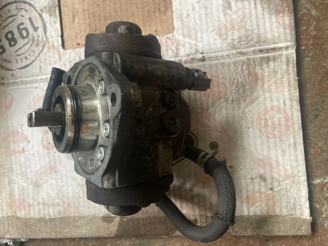 bontott TOYOTA AVENSIS T25 Nagynyomású Szivattyú