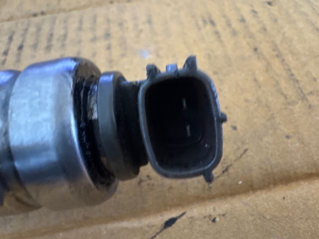 bontott TOYOTA AVENSIS T25 Porlasztó (1 db)