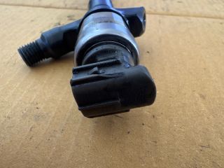 bontott TOYOTA AVENSIS T25 Porlasztó (1 db)