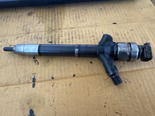 bontott TOYOTA AVENSIS T25 Porlasztó (1 db)