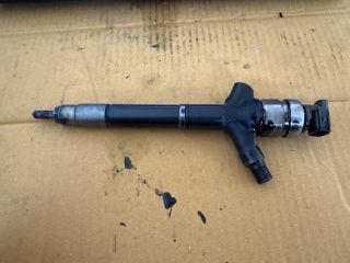 bontott TOYOTA AVENSIS T25 Porlasztó (1 db)