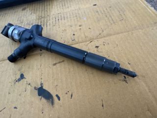 bontott TOYOTA AVENSIS T25 Porlasztó (1 db)