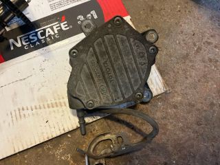 bontott TOYOTA AVENSIS T25 Vákumpumpa