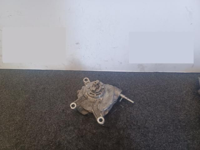 bontott TOYOTA AVENSIS T25 Vákumpumpa