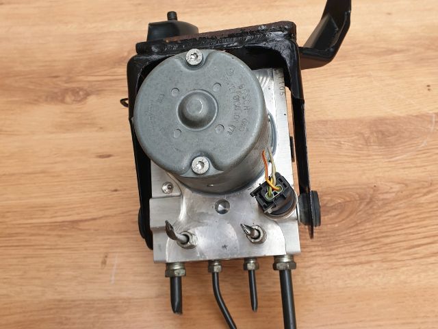 bontott TOYOTA AVENSIS T25 ABS Kocka