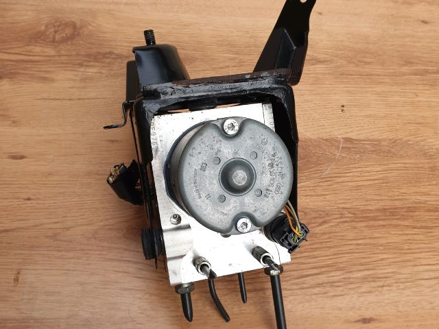 bontott TOYOTA AVENSIS T25 ABS Kocka