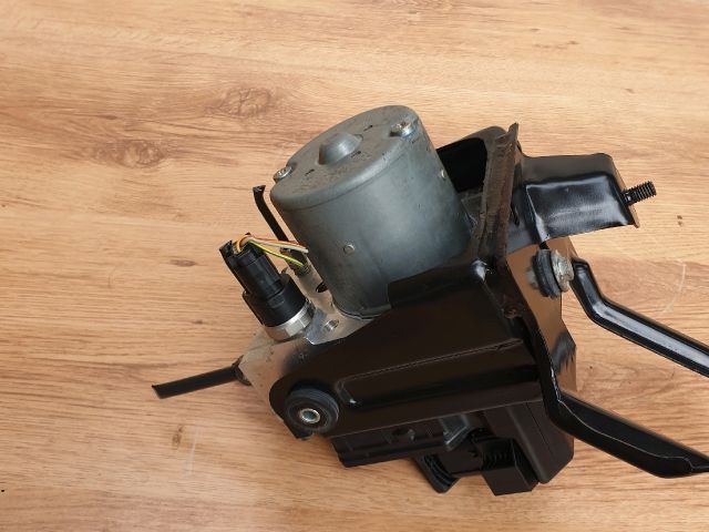 bontott TOYOTA AVENSIS T25 ABS Kocka