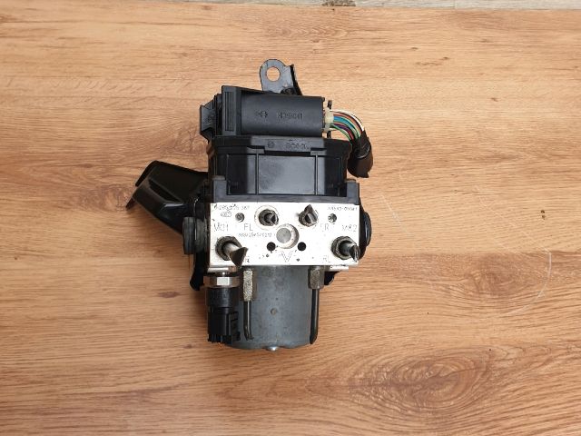 bontott TOYOTA AVENSIS T25 ABS Kocka